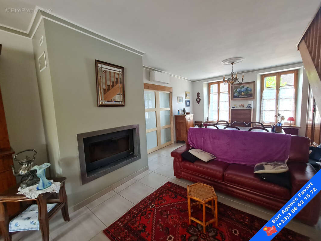 Maison à BELLECHAUME