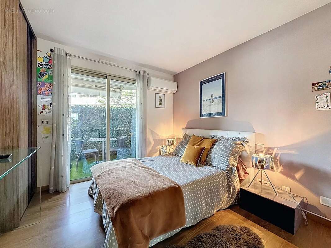 Appartement à LE CANNET