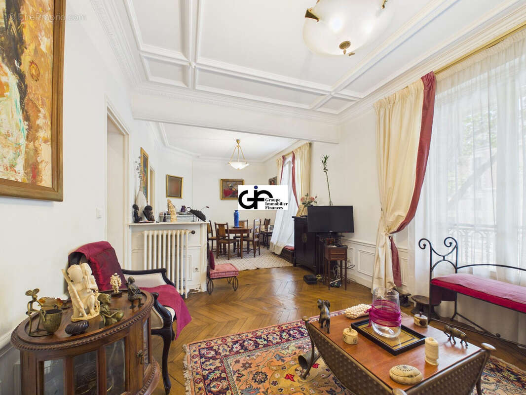 Appartement 70 m² à Paris-16e  - photo 6