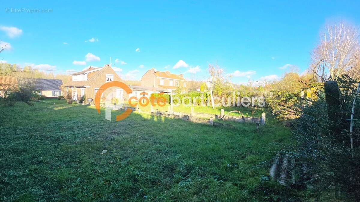 Maison à BOURGHELLES