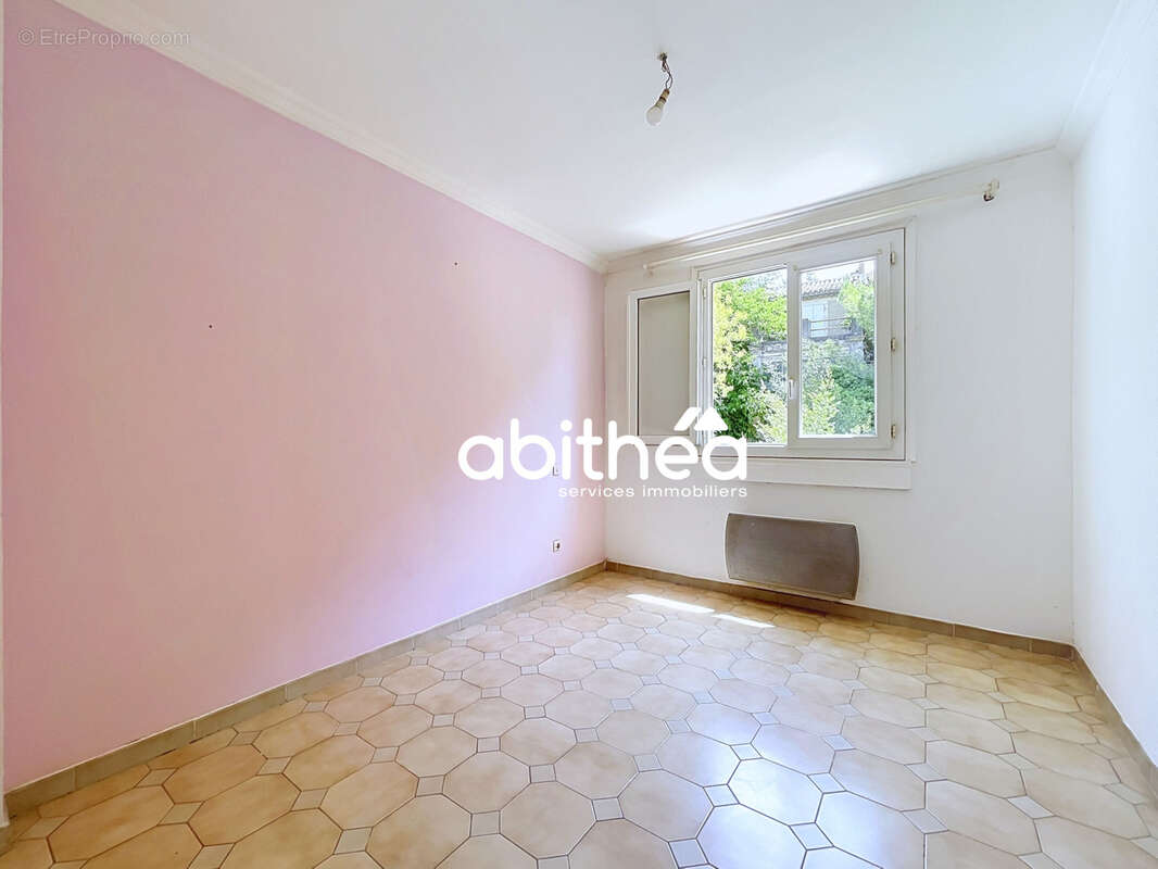 Maison 4 pieces - 3 chambres - r+1 - 88 m2- garage - jardin et exterieur - photo 10