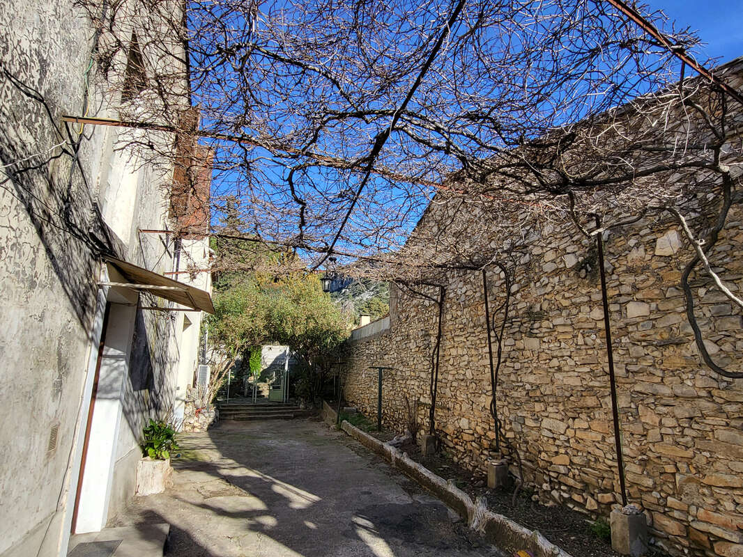 Maison à CORCONNE