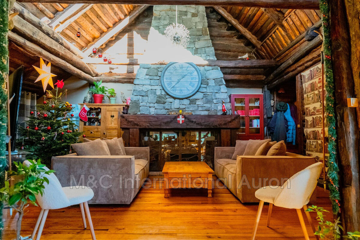 Maison à SAINT-ETIENNE-DE-TINEE