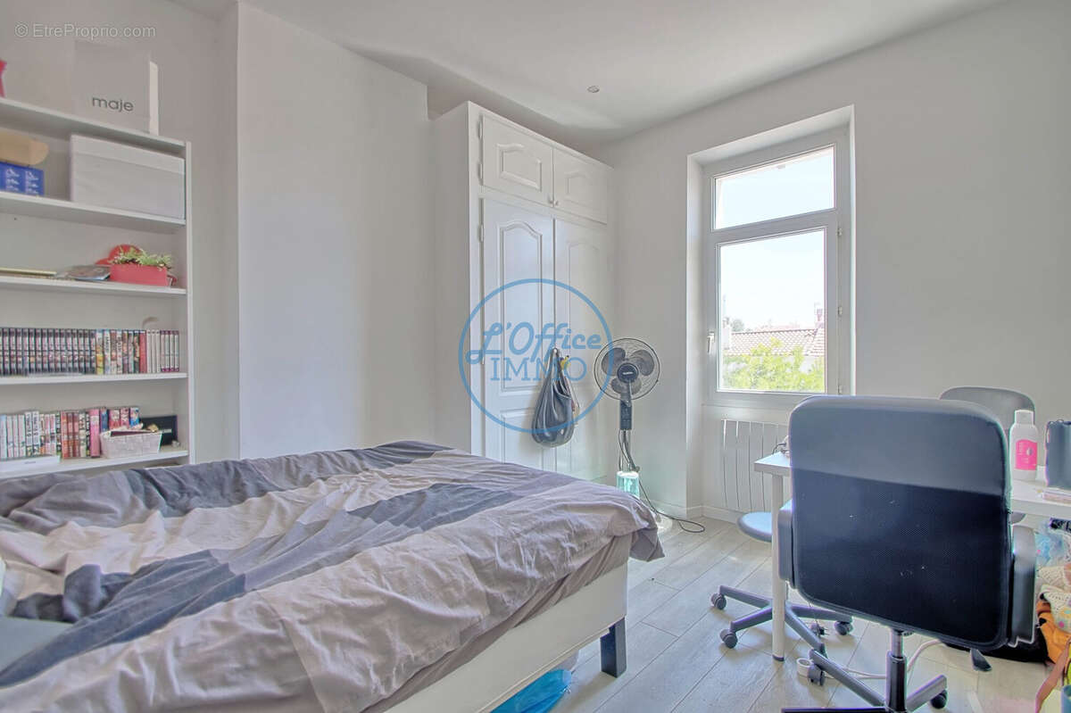 Maison 153 m² à Toulon  - photo 6