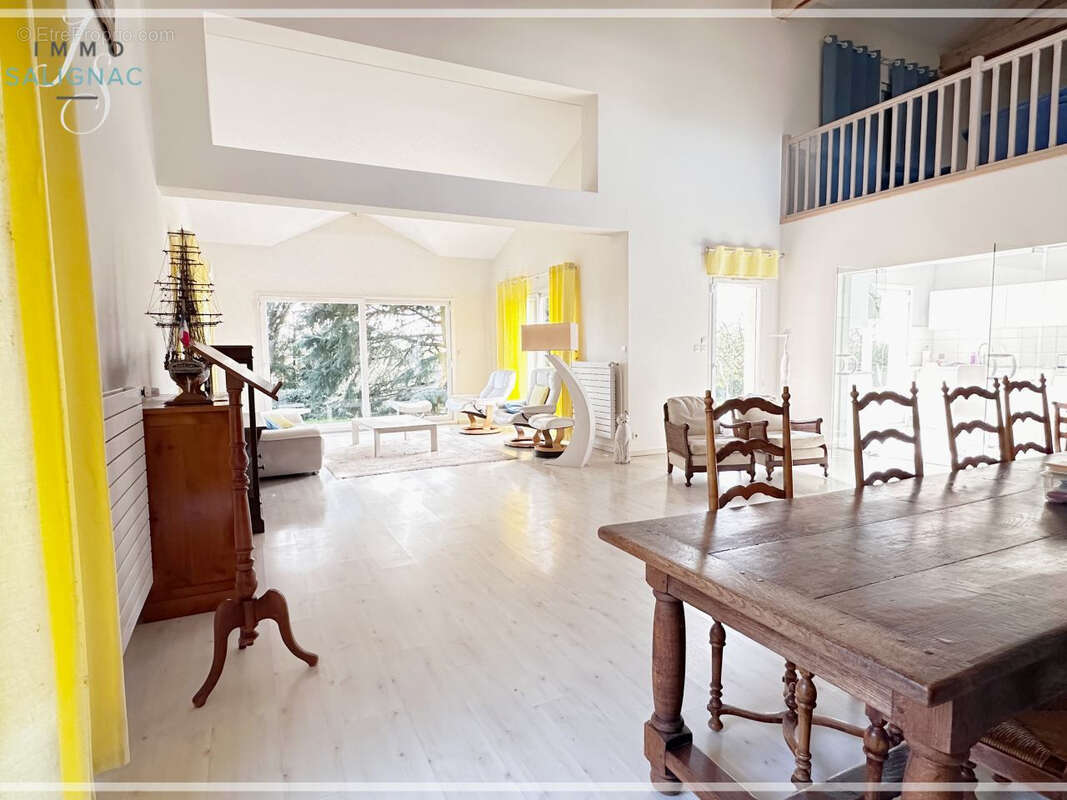 Maison à BOURG-EN-BRESSE