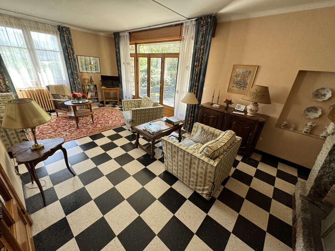 Maison à SAINT-AFFRIQUE