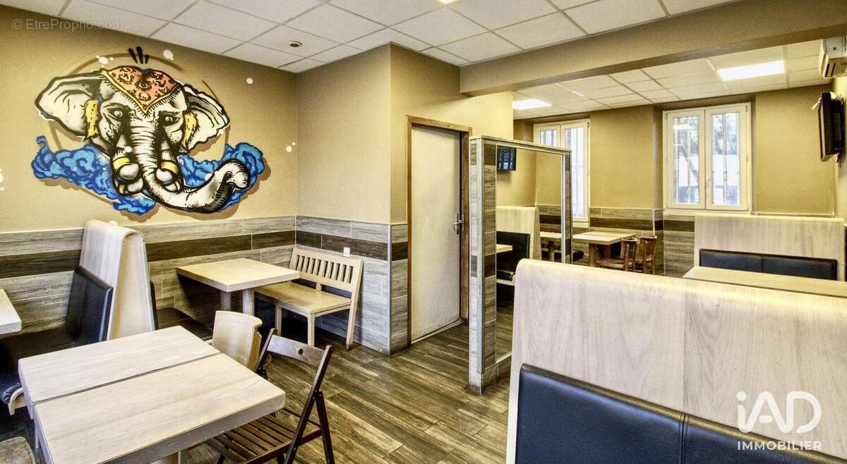 Photo 2 - Commerce à MELUN