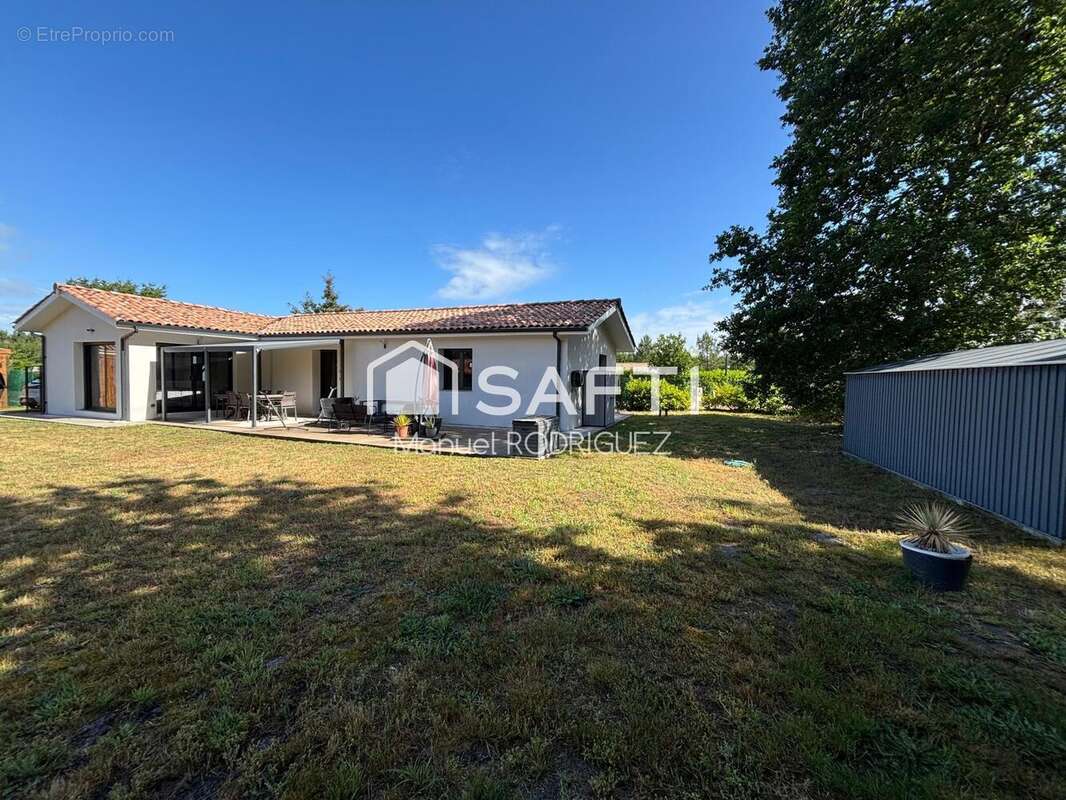 Maison 105 m² à Belhade  - photo 2