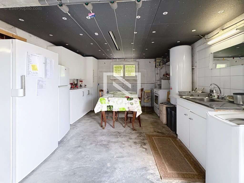 Maison à CURGY