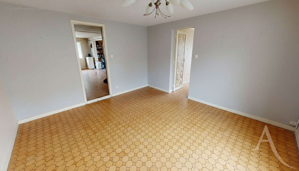 Maison Le Poinconnet - photo 10