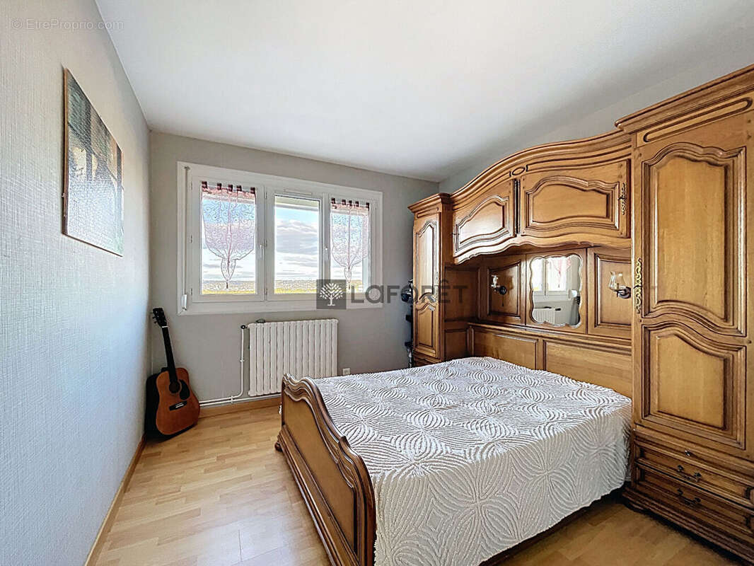 Appartement à SAINT-ETIENNE-DU-ROUVRAY