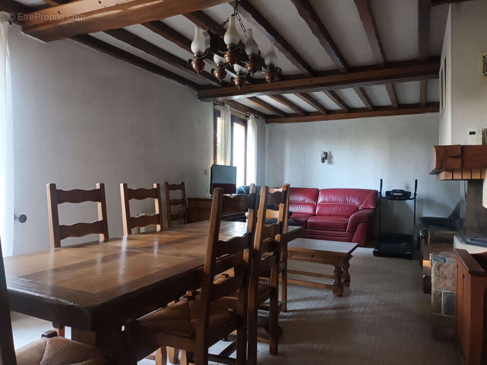 Maison à LE BENY-BOCAGE