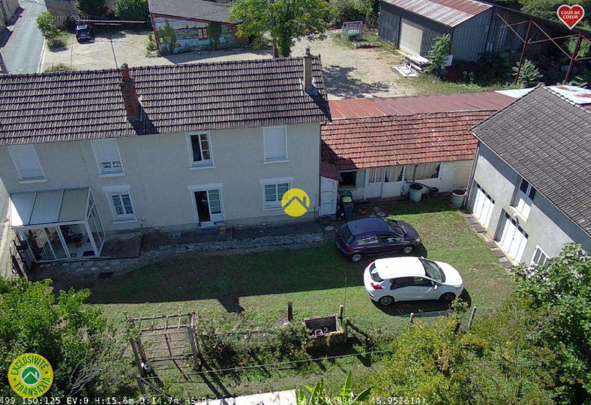 Maison à LA GUERCHE-SUR-L'AUBOIS