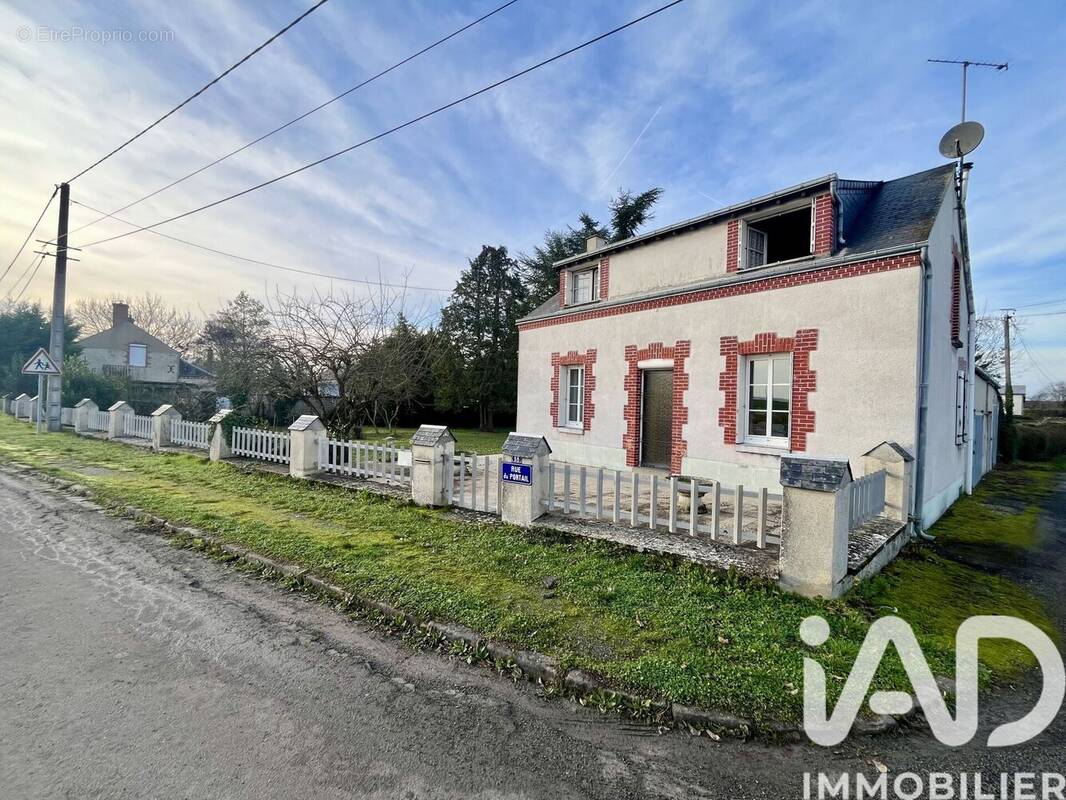 Photo 1 - Maison à CHILLEURS-AUX-BOIS