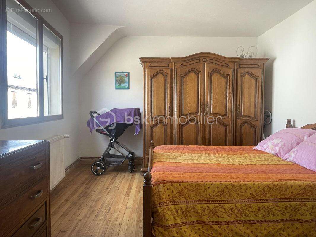 Maison à MALAY-LE-PETIT