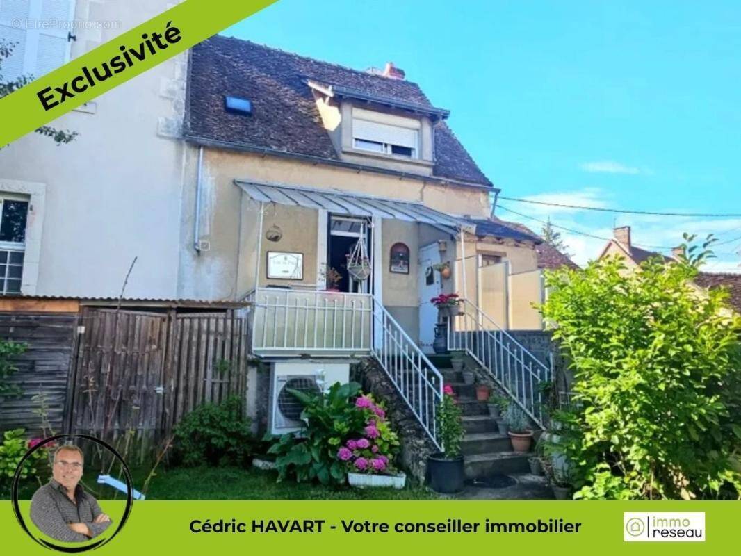 Maison à THENAY