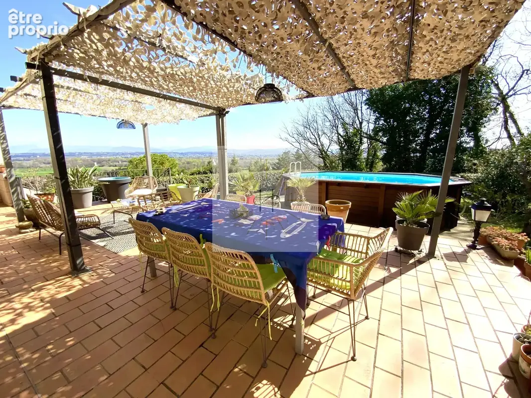 Maison 7 pièces 180 m² à vendre à Rochemaure (07400) - photo 1