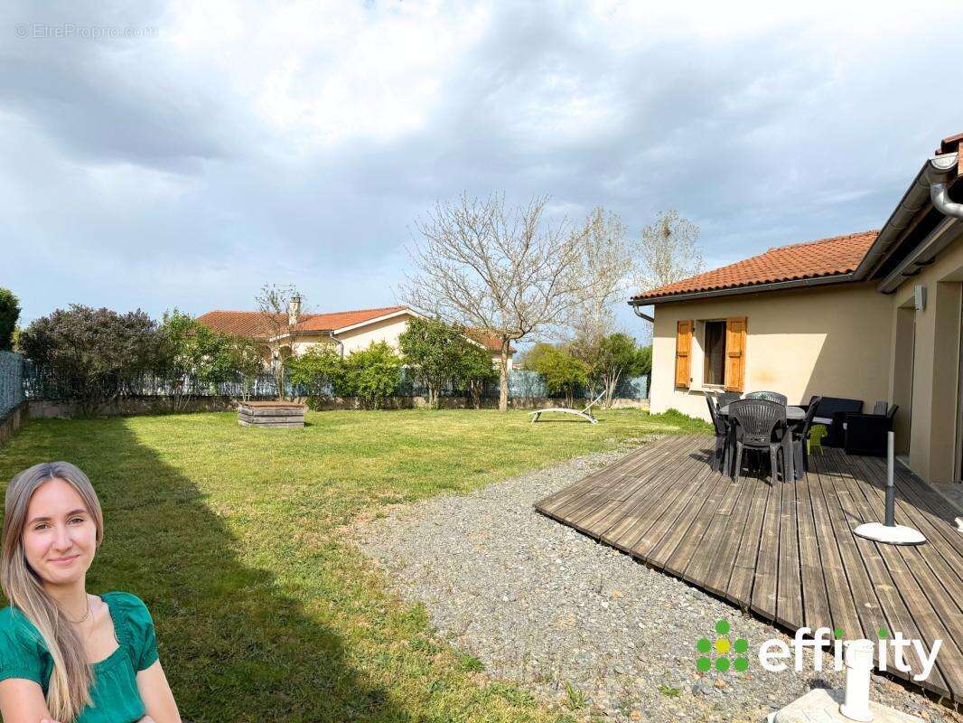 Maison à POUILLY-LES-FEURS