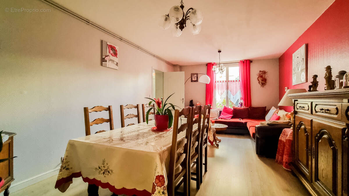 Appartement à CHARLEVILLE-MEZIERES