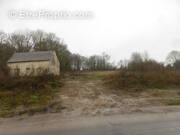 Terrain à TROISSEREUX