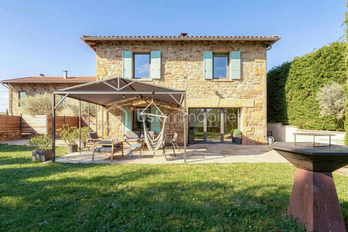 Ancien cuvier du XVIIIe siècle – 275 m² – Saint-Jean-des-Vignes - photo 20
