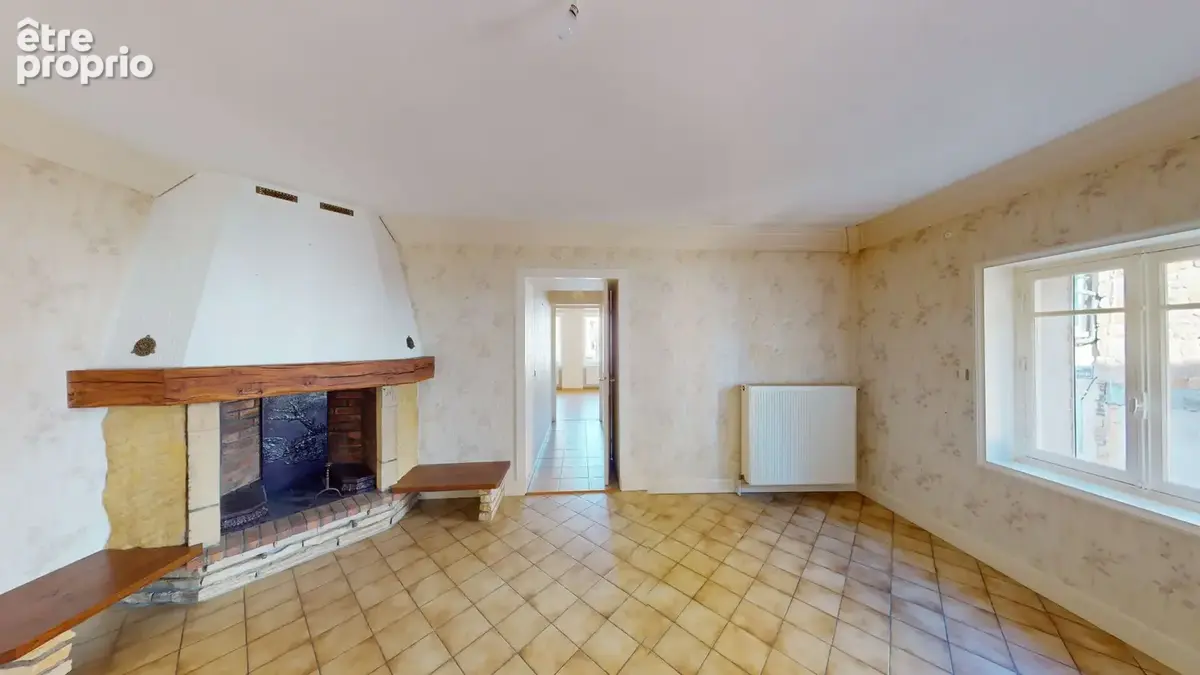 Coutouvre - maison de ville 235 m² ? 5 chambres ? jardin ? - photo 1