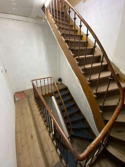 Appartement à AVESNES-SUR-HELPE