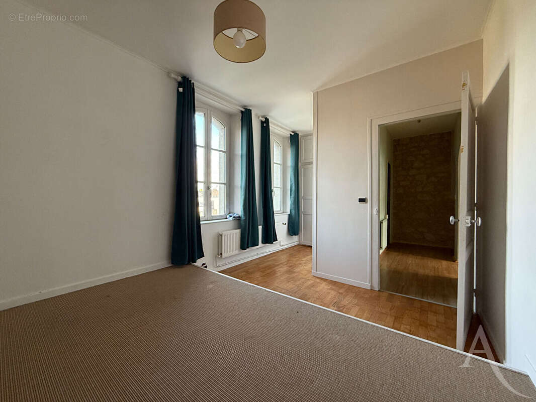 Maison à COLOMBELLES