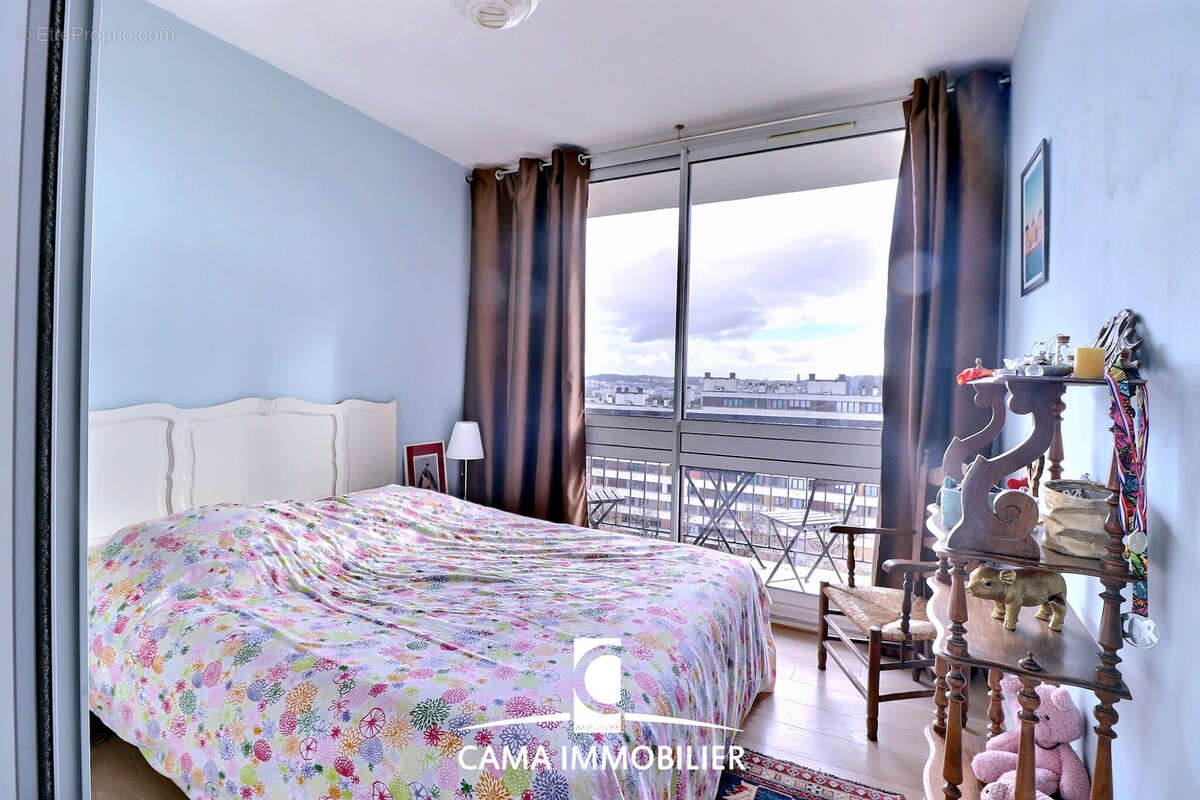 Appartement à FONTENAY-LE-FLEURY