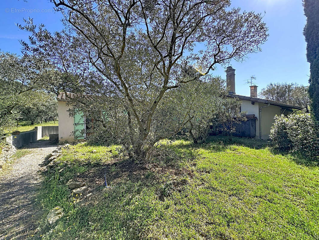 Maison à VILLENEUVE-LES-AVIGNON