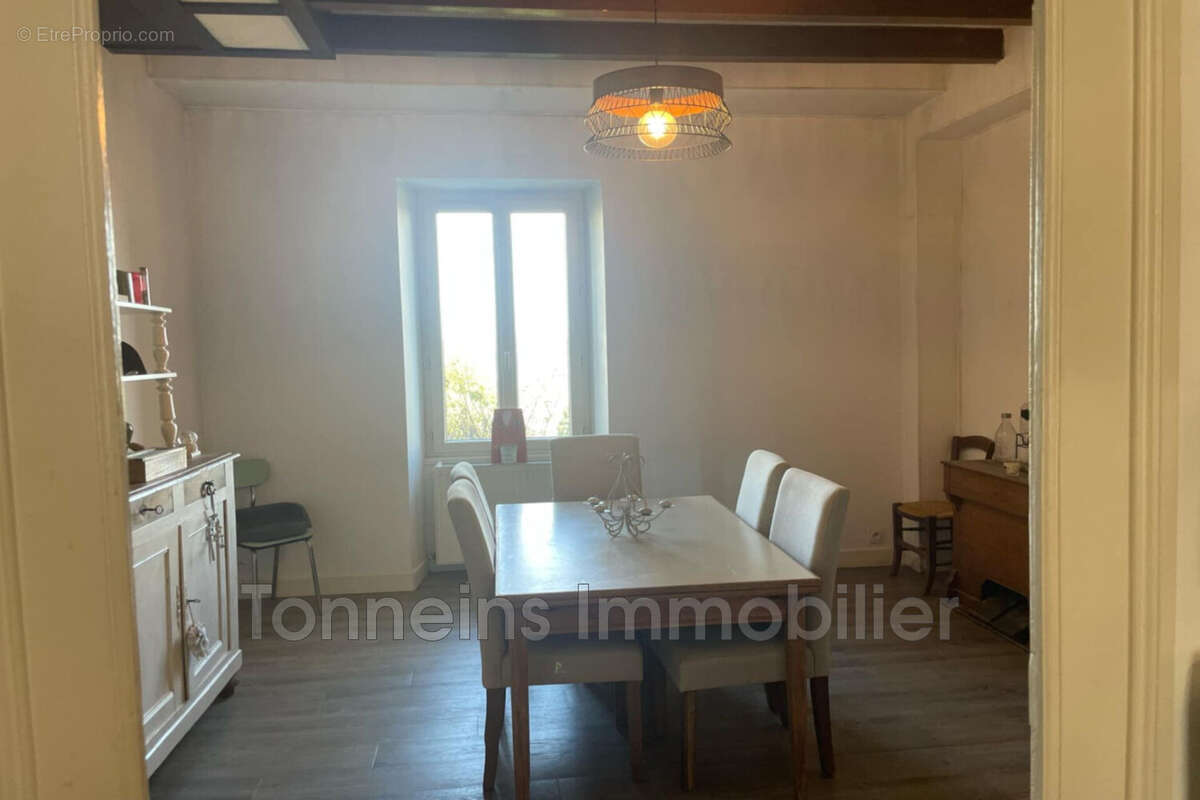 Maison à TOMBEBOEUF