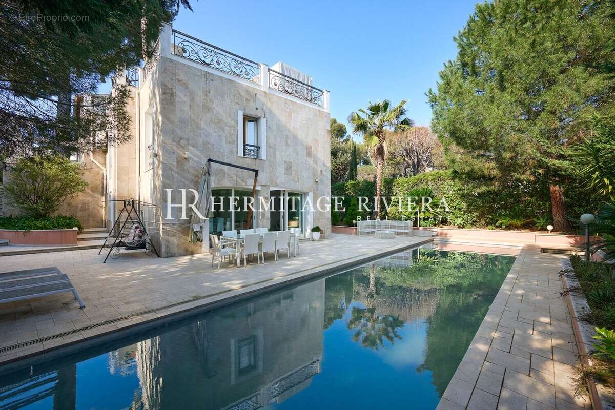 Maison à ROQUEBRUNE-CAP-MARTIN