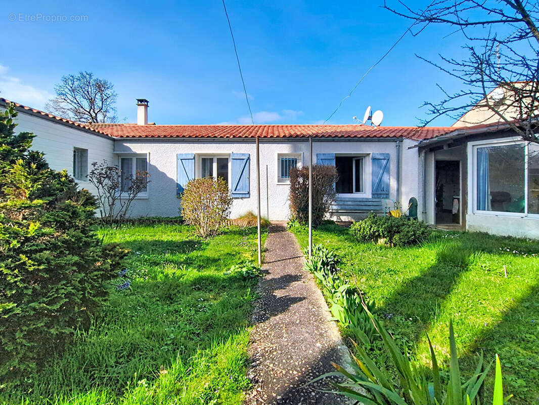 Maison à PERIGNY