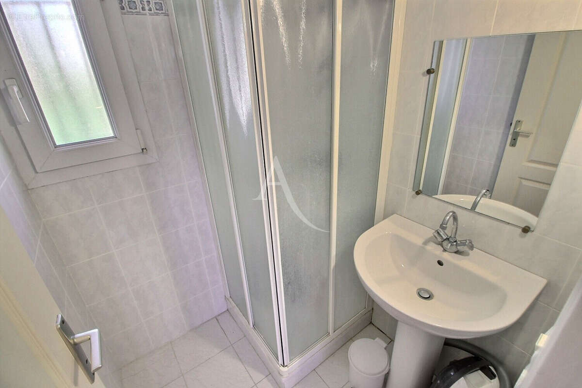 Alenya villa 4 pieces plain pied 3 faces avec jardin et garage - photo 11