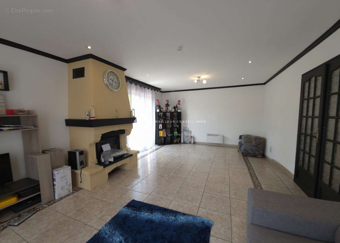 Maison 167 m² à Collinee  - photo 4