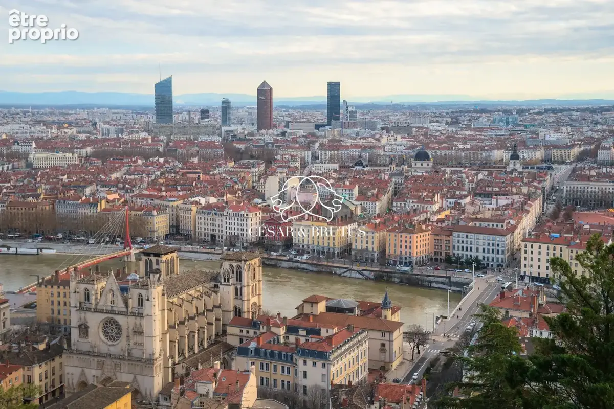 Appartement à LYON-5E