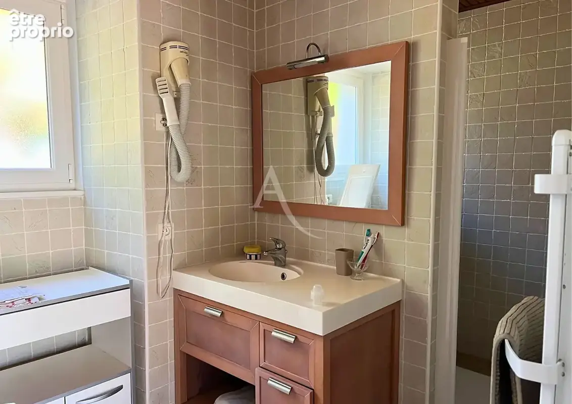 EXCLUSIVITÉ - Ensemble immobilier au coeur du marais - Beau potentiel. - photo 12