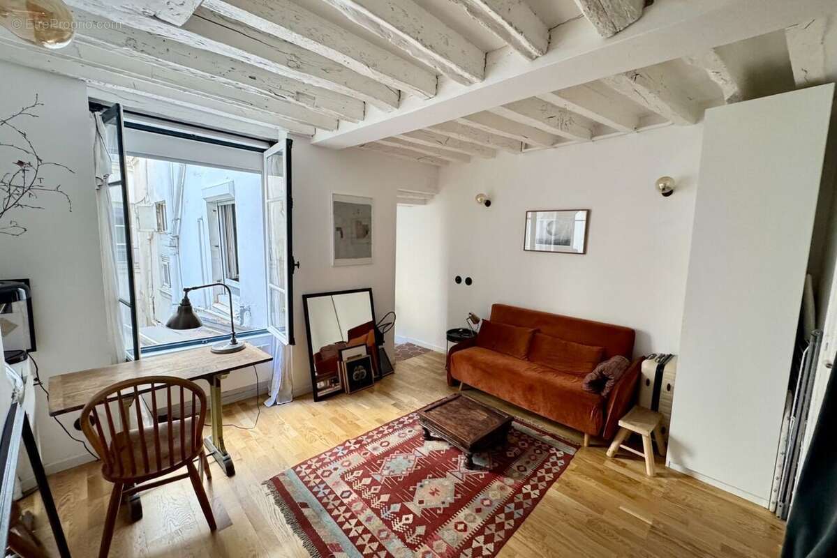 Appartement 25 m² à Paris-3e  - photo 3