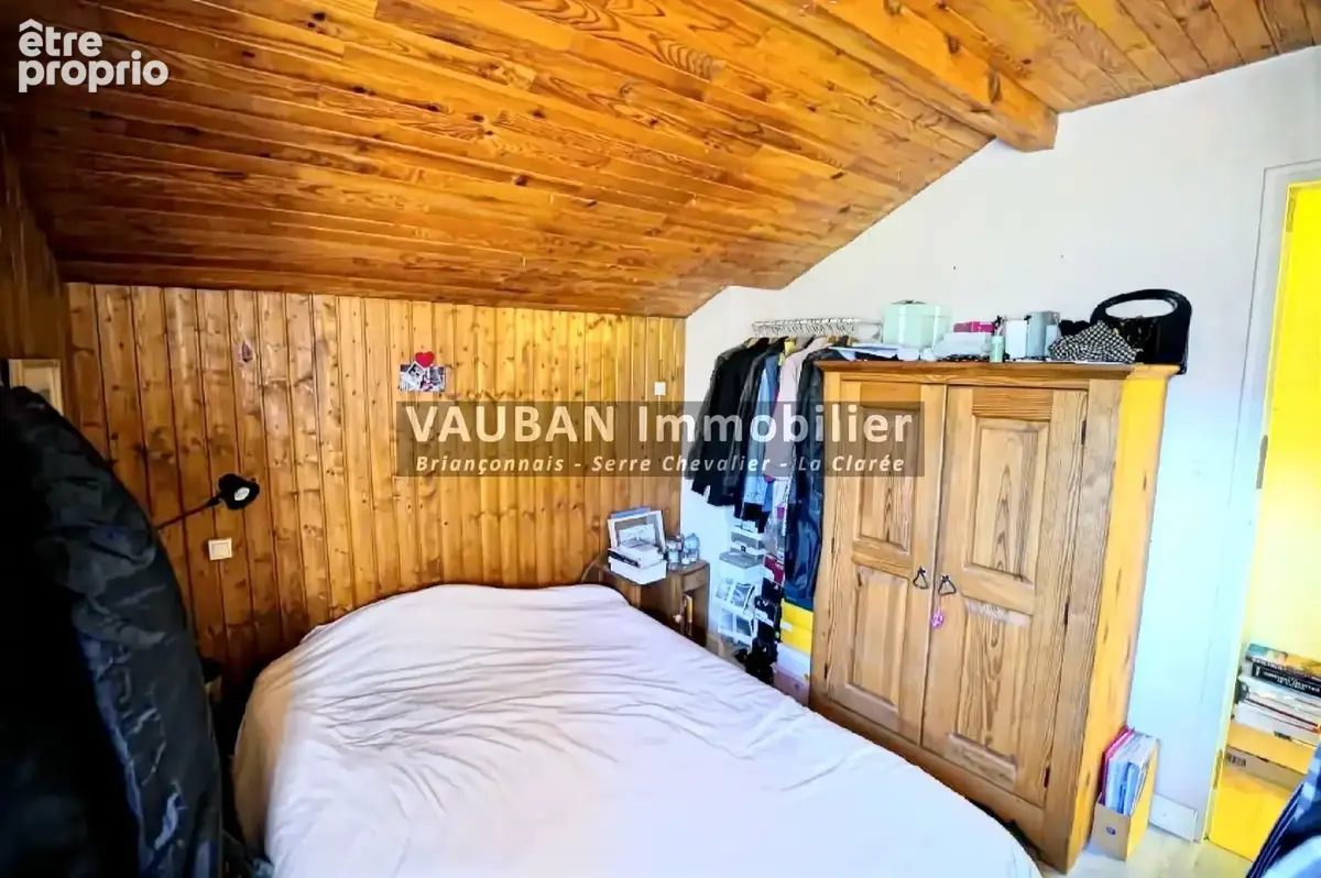 Chalet à fort potentiel - vue montagnes - jardin - la salle-les-alpes - photo 11