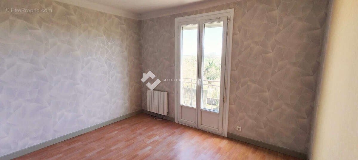 Maison 93 m² à Caurel  - photo 9