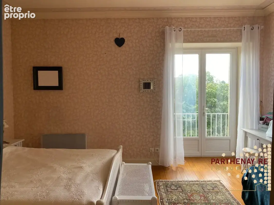 Maison 7 pièces 167 m² à vendre à Parthenay (79200) - photo 9