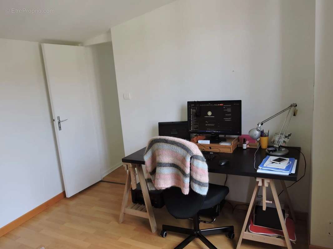 Maison de village prête à être aménagée - photo 10