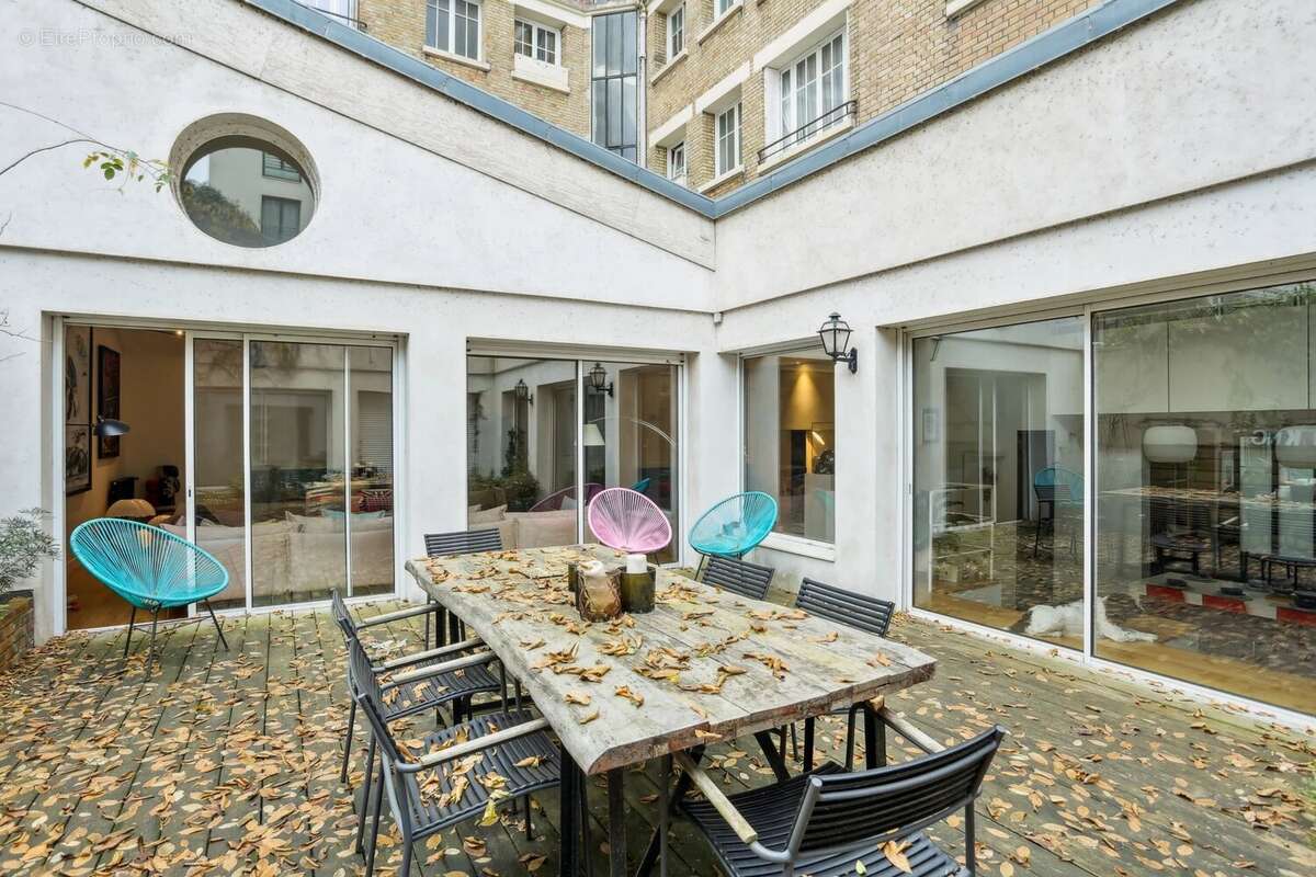 Appartement à ISSY-LES-MOULINEAUX