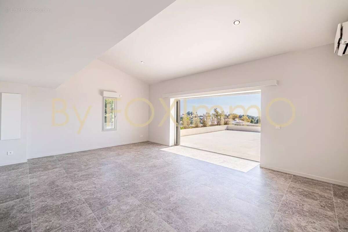 Appartement à CAGNES-SUR-MER