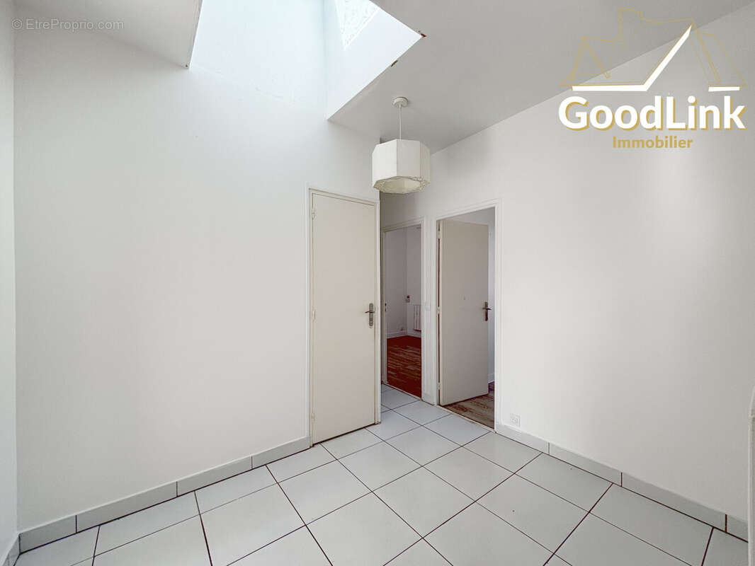 Appartement à AUBERVILLIERS