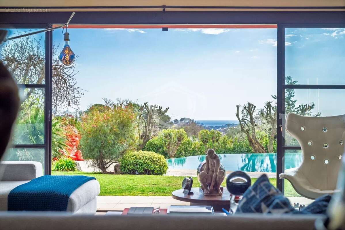 Maison à MOUGINS