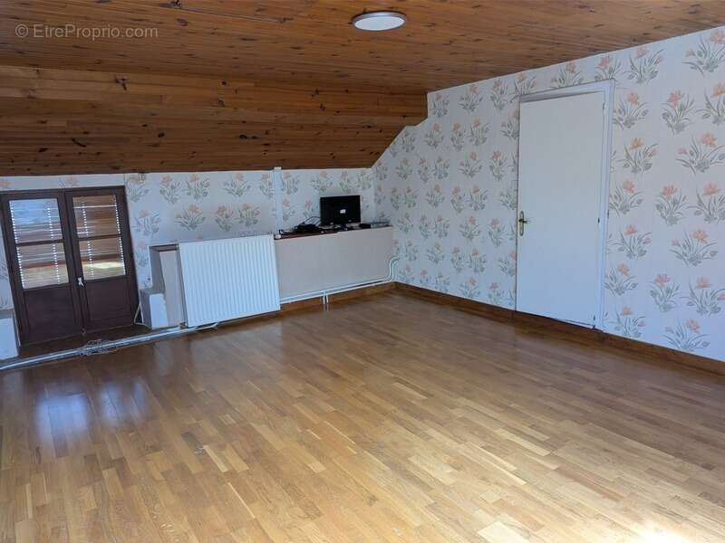 Maison de village de 5 pièces avec dépendances - photo 10
