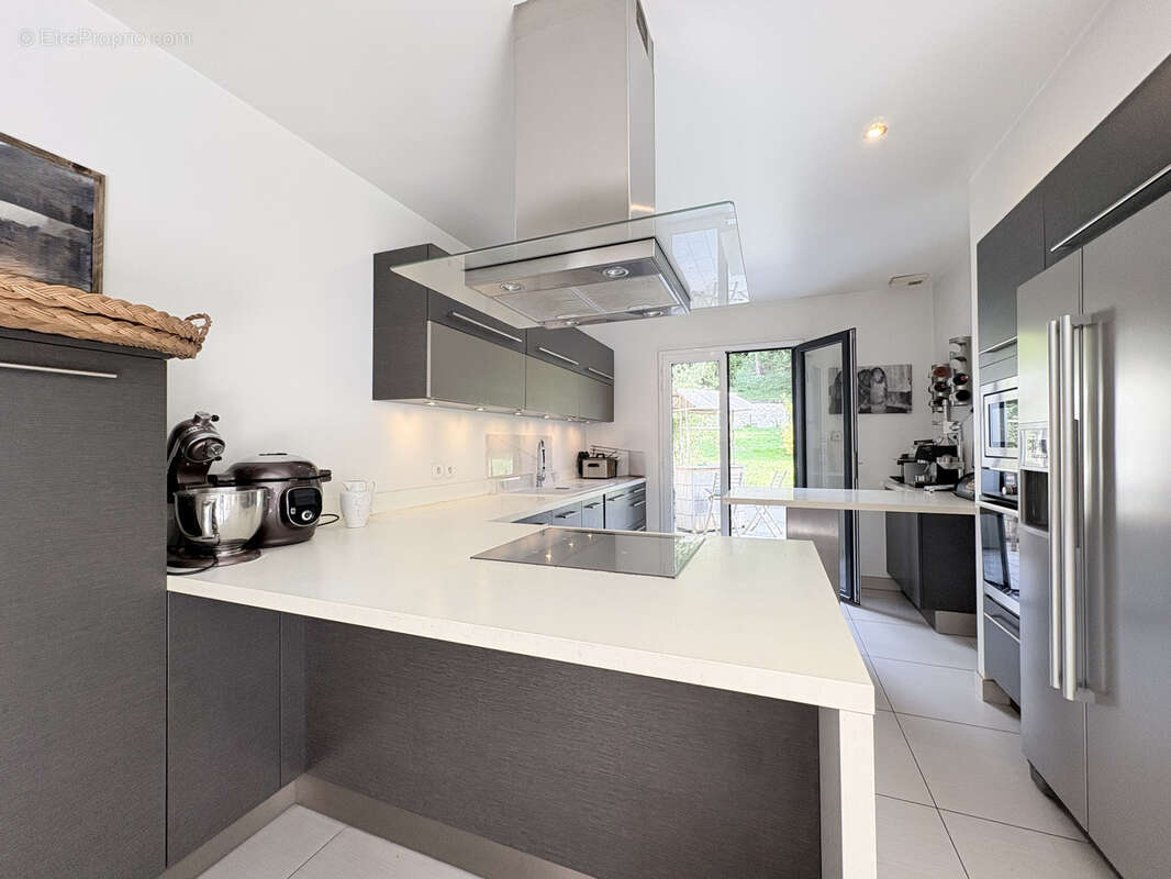 Maison à CHENNEVIERES-SUR-MARNE