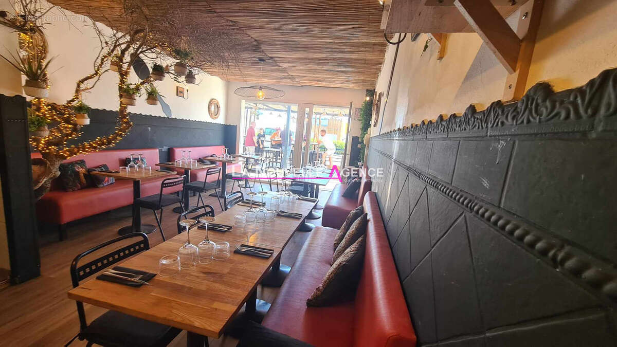 Commerce à PORT-LA-NOUVELLE