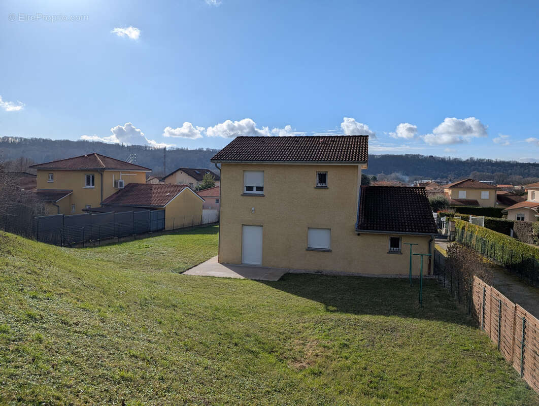 Maison à AMBERIEU-EN-BUGEY